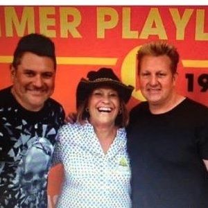 Meet your Posher, Debra